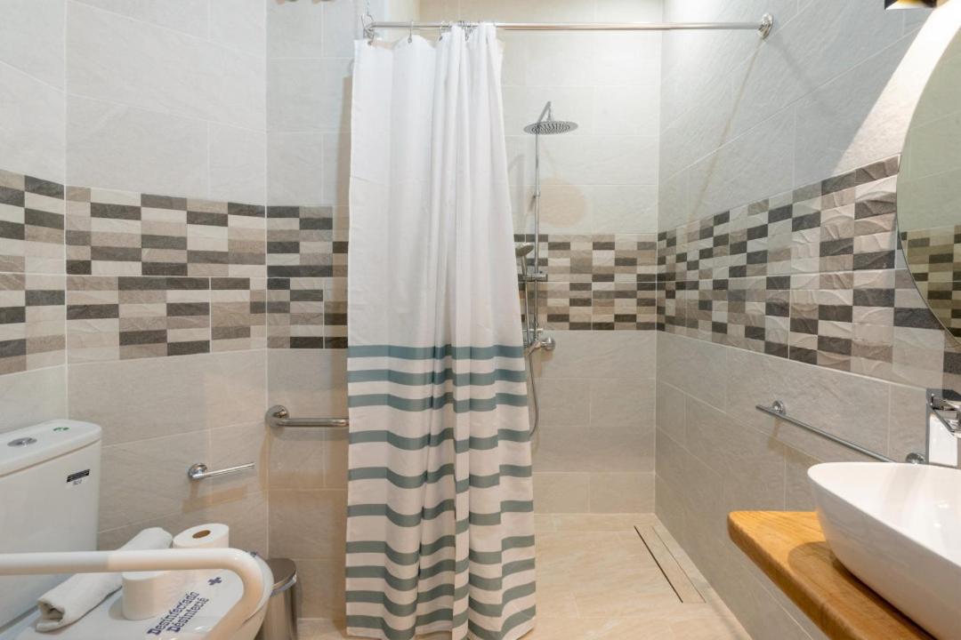 1 Bedroom 1 Bathroom Furnished - Justicia - Modern - Mintystay Madrid Exteriör bild